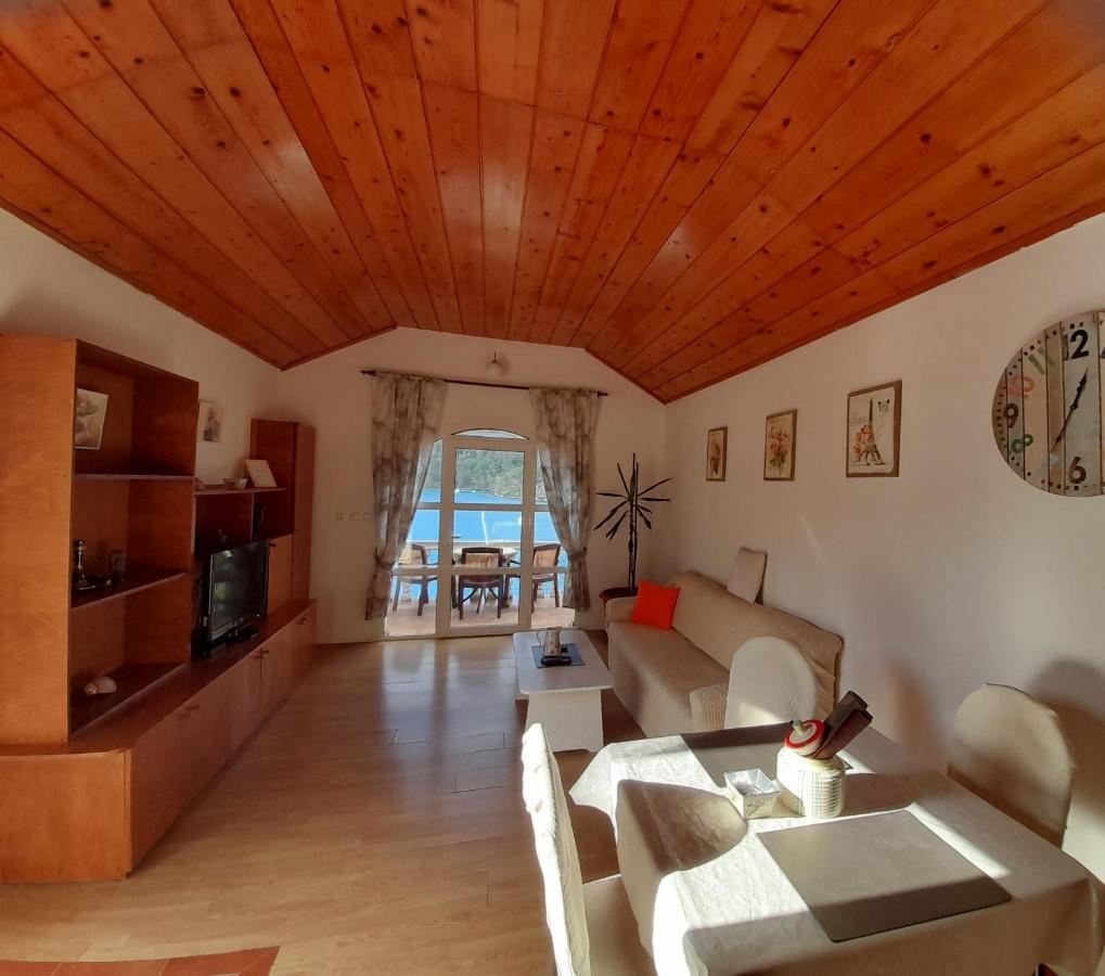 Apartments Sponga Полаче Екстер'єр фото